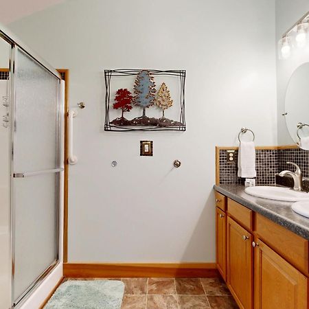2 Bed 2 Bath Vacation Home In Whittier V 外观 照片