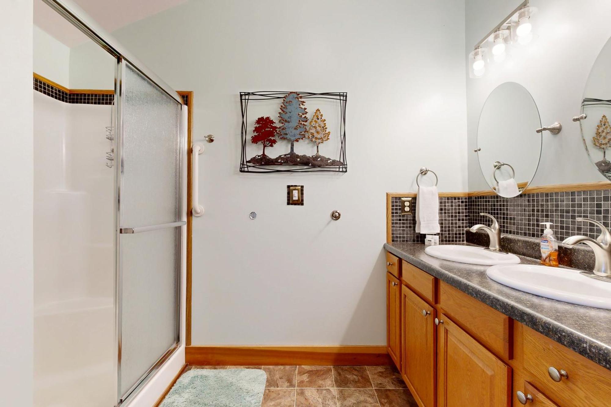 2 Bed 2 Bath Vacation Home In Whittier V 外观 照片