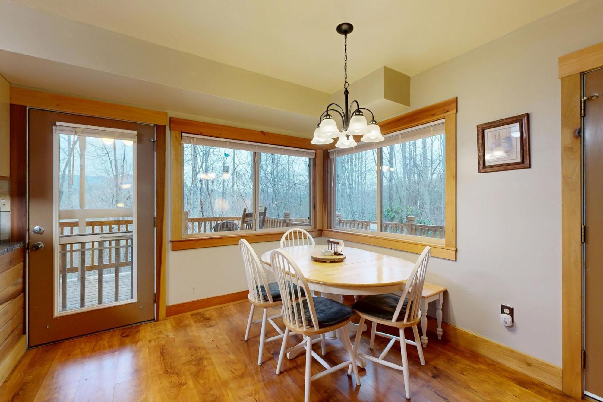 2 Bed 2 Bath Vacation Home In Whittier V 外观 照片