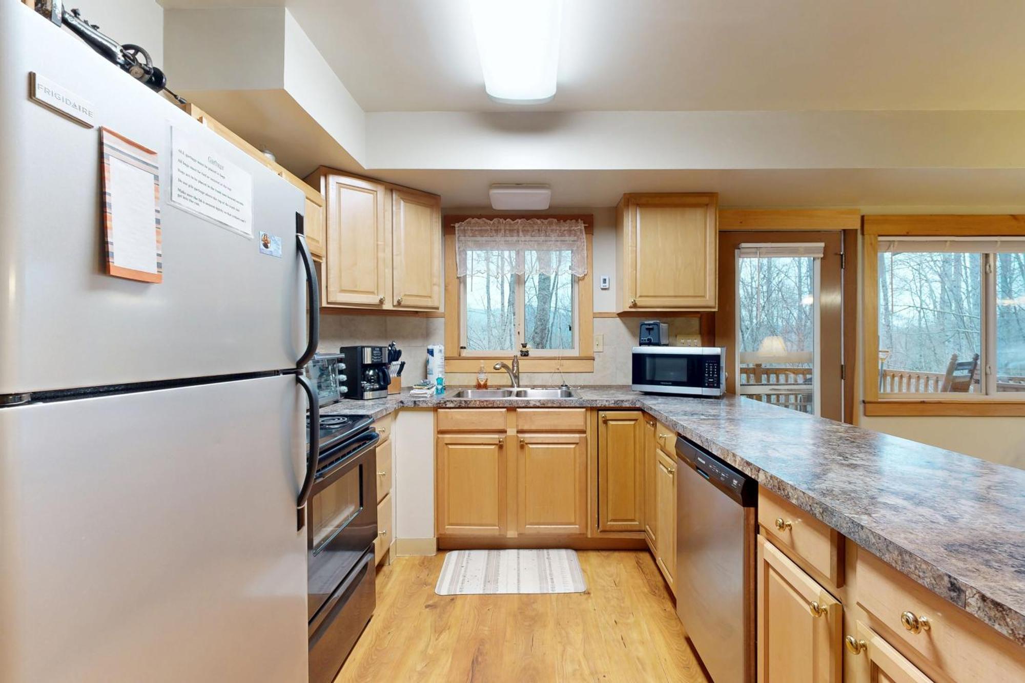 2 Bed 2 Bath Vacation Home In Whittier V 外观 照片